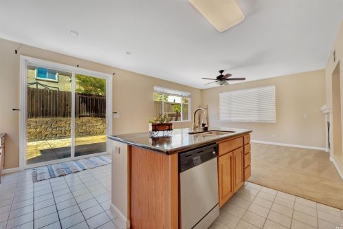 1173 Villaggio Cir, Vacaville CA  95688-8774 exterior