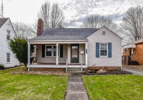 3722 11th St, Canton, OH 44710-1430