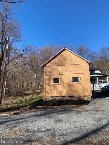 13413 Mountain Rd, Lovettsville VA  20180-2816 exterior