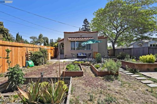 18448 Standish Ave, Hayward CA  94541-1323 exterior