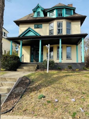 319 Lincoln Ave, New Castle, PA 16101-2529