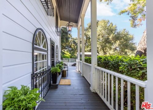 1125 Old Topanga Canyon Rd, Topanga CA  90290-3825 exterior