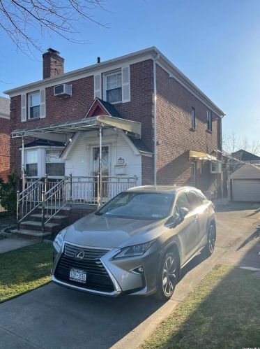 80-08 193rd St, Jamaica, NY 11423-1046