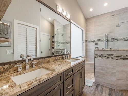 18013 Royal Tree Pkwy, Naples FL  34114-8941 exterior