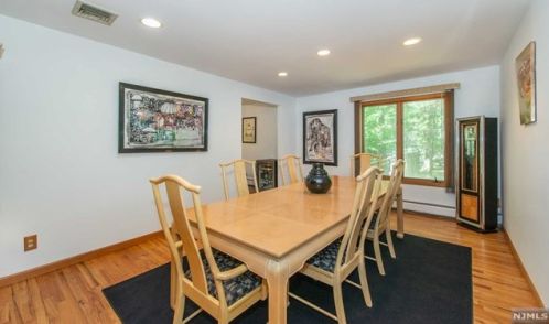 902 Briarwoods Rd, Franklin Lakes NJ  07417-1106 exterior