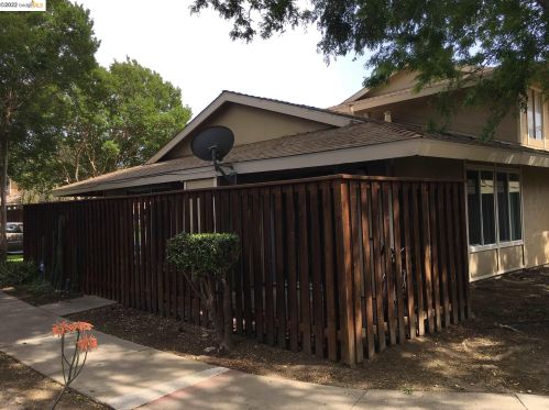 2043 Olivera Rd, Concord CA  94520-5466 exterior