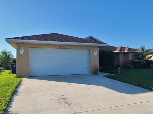 4113 11th St, Lehigh Acres, FL 33976-2737
