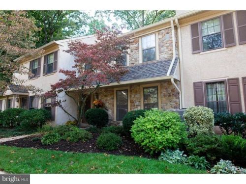 1402 Weatherstone Dr, Paoli, PA 19301-1944