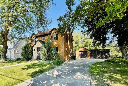 114 Webster St, Beaver Dam, WI 53916-3034