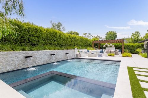 1726 Candlestick Ln, Newport Beach, CA 92660-4315