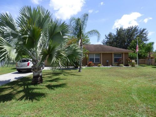 454 Candlewick Cir, Lehigh Acres, FL 33936-7707