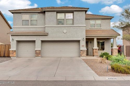 41519 Rabbit Brush Trl, San Tan Valley, AZ 85140-4285