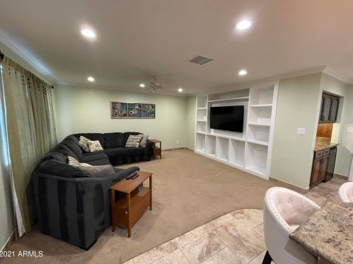 760 Meadows Dr, Chandler AZ 85224-8662 exterior