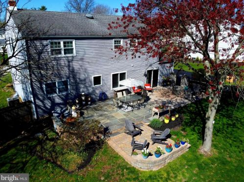 410 Steven St, Norristown PA  19403-2614 exterior