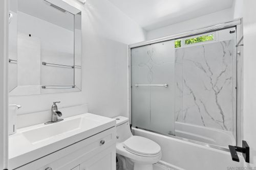 9958 Halberns Blvd, Santee CA  92071-1438 exterior