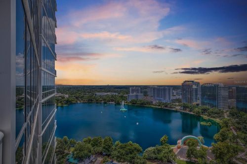 150 Robinson St, Orlando FL  32801-1618 exterior