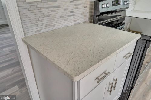 561 Charleston Rd, Willingboro NJ  08046-1768 exterior