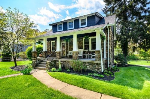 123 Old Haverstraw Rd, Congers, NY 10920-1605