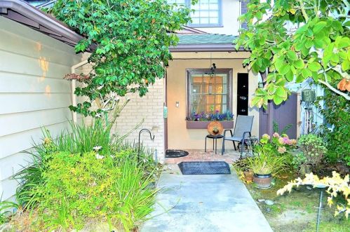 914 Knob Hill Ave, Redondo Beach, CA 90277-4538