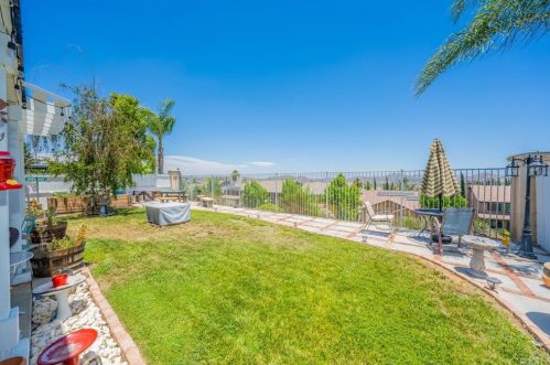 28 Del Brienza, Lake Elsinore CA  92532-0221 exterior