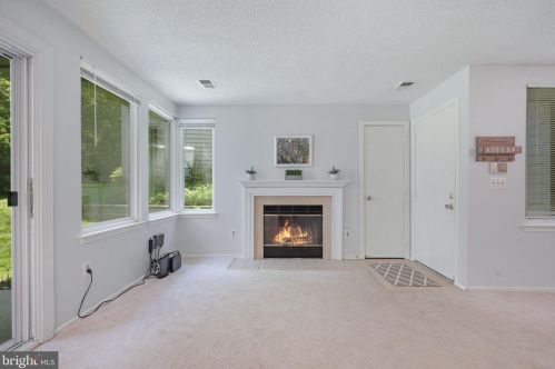 11723 Summerchase Cir, Herndon VA  20194-1137 exterior