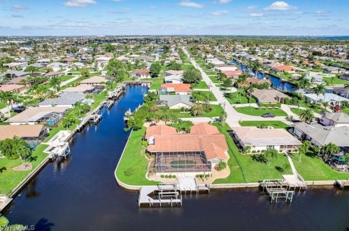 2012 27th Ter, Cape Coral FL  33904-3256 exterior