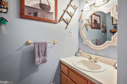 27 Heritage St, Trenton NJ exterior