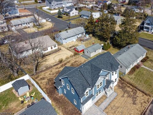 20 Linda Ln, Clark NJ  07066-2631 exterior