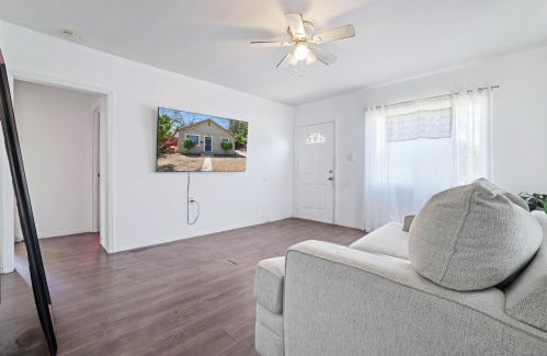 210 Cherry St, Lodi CA  95240-4804 exterior