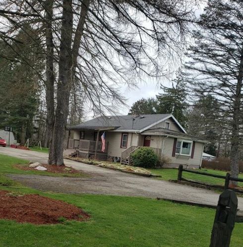 3157 State St, New Castle, PA 16101-8655