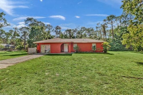 3810 15th Ave, Naples, FL 34117-5359