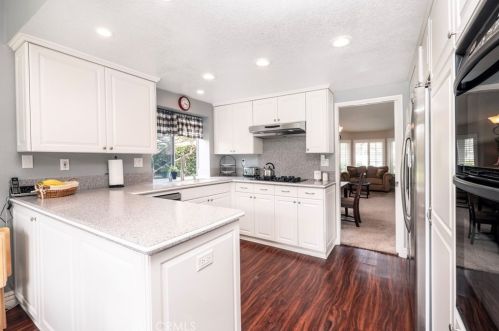 727 Jenifer Ave, Glendora CA  91740-4300 exterior