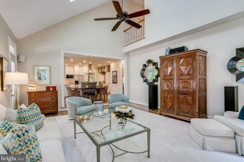 11406 Wild Bramble Way, Herndon VA  20194-1001 exterior