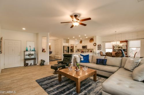 18303 Summerbreeze Way, Sun City, AZ 85374-8611