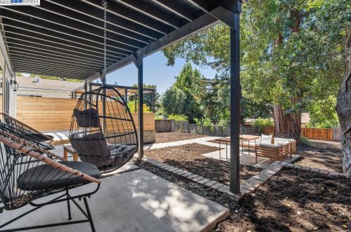 3305 Guido St, Oakland CA 94602-3507 exterior