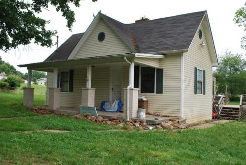 232 Rogers Rd, Seymour TN  37865-6721 exterior