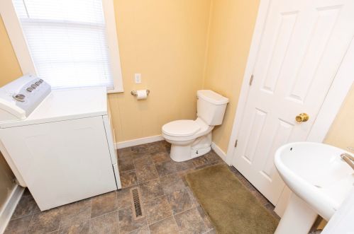 523 Berlin Ave, Mishawaka IN  46544-1503 exterior