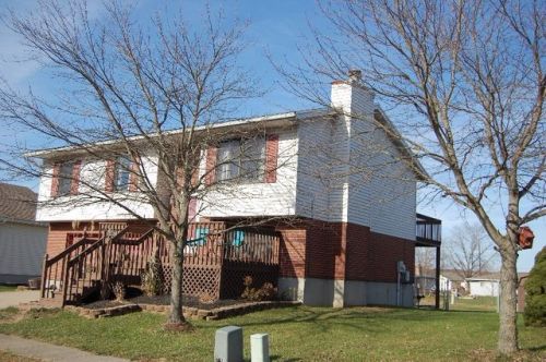 6887 Torrington Dr, Franklin, OH 45005-3900