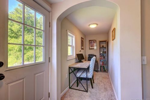 11 Buddington Rd, Huntington CT  06484-5306 exterior