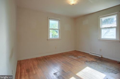 107 Salem Church Rd, Navy Sup Dpt, PA 17050-2835