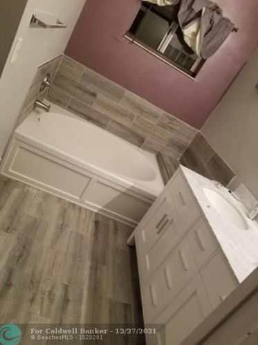 20814 3rd Ln, Hollywood, FL 33029-2129