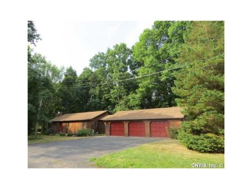 7 Irving Ave, Fulton, NY 13069-1505