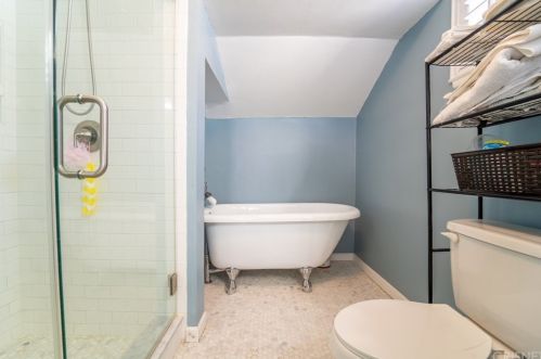 29000 Gladiolus Dr, Santa Clarita CA  91387-1828 exterior