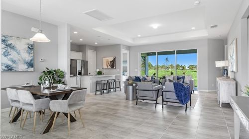 1622 14th Ter, Cape Coral, FL 33991-2327