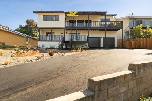 1500 Hillcrest Dr, Pismo Beach CA  93420-2215 exterior