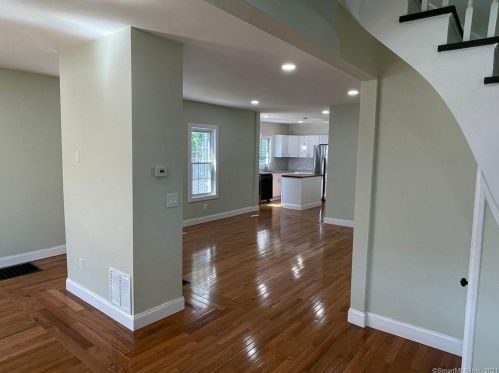 865 Noble Ave, Bridgeport CT  06608-1049 exterior