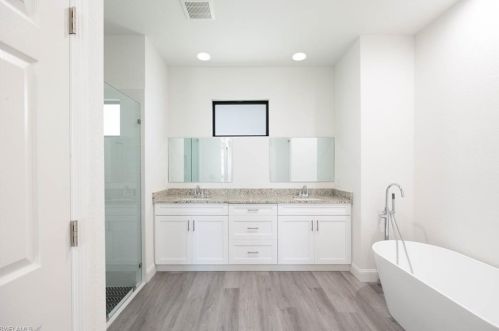 448 Rayneta St, Lehigh Acres FL 33974-0491 exterior