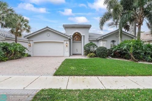 11040 Malaysia Cir, Boynton Beach, FL 33437-7054