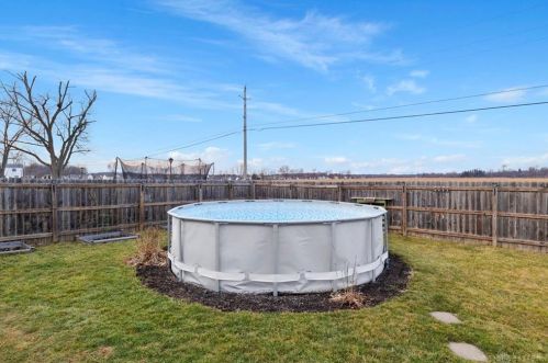 128 Wickham Farm Dr, Englewood OH  45322-2948 exterior