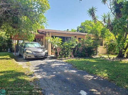 3689 Everglades Rd, West Palm Beach, FL 33410-2314